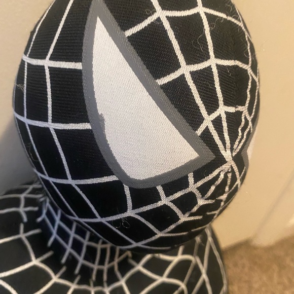 Large Marvel Black Spider-Man Symbiote Plus Figure Toy Factory - Picture 2 of 6